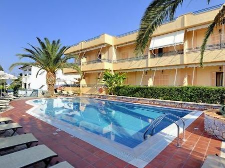 Lefktron Hotel Stoupa Bagian luar foto