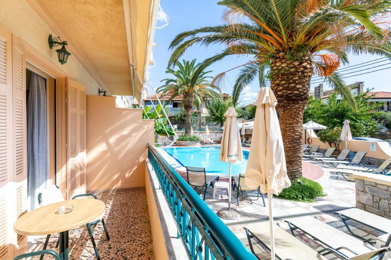 Lefktron Hotel Stoupa Bagian luar foto