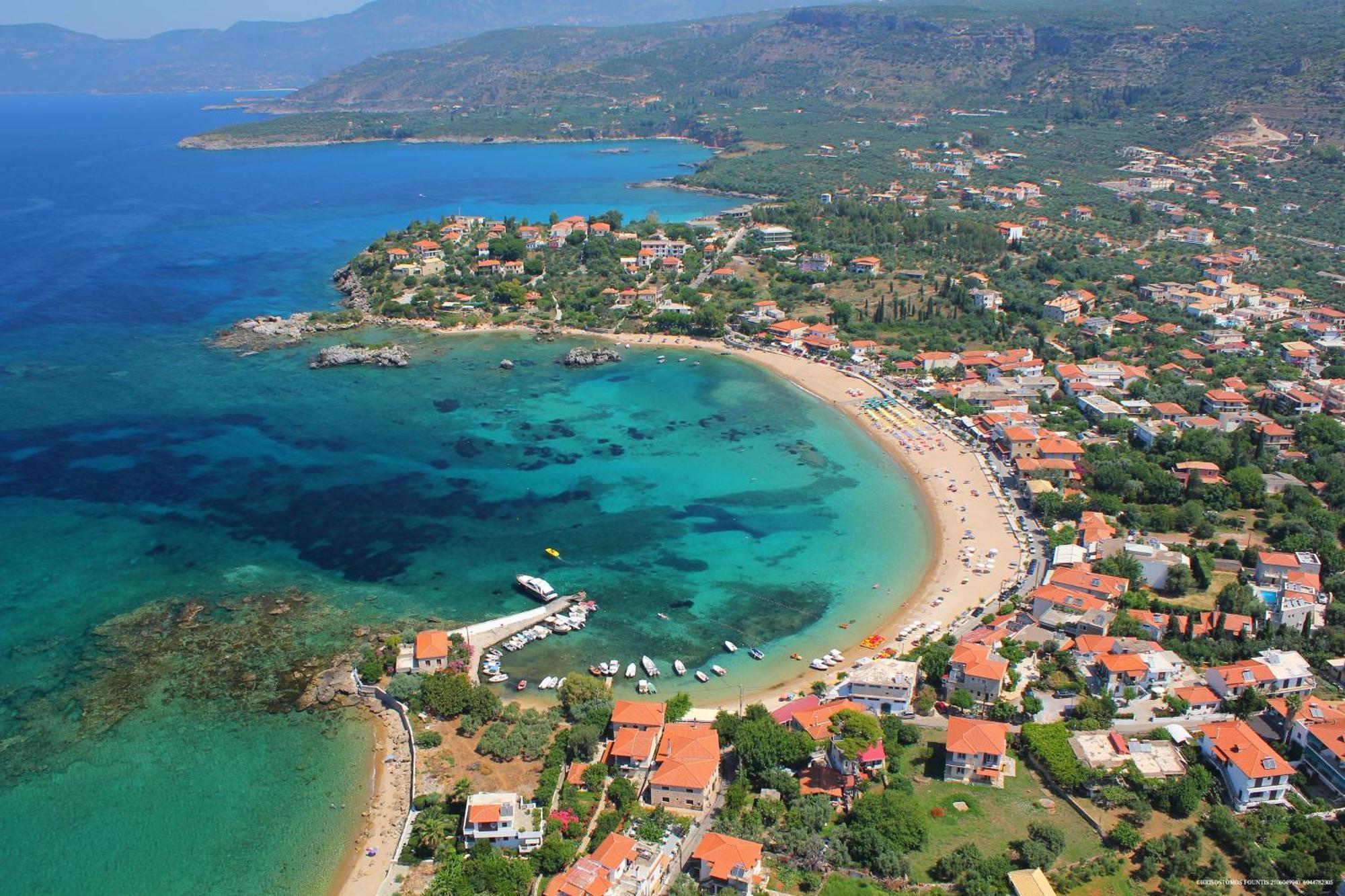 Lefktron Hotel Stoupa Bagian luar foto