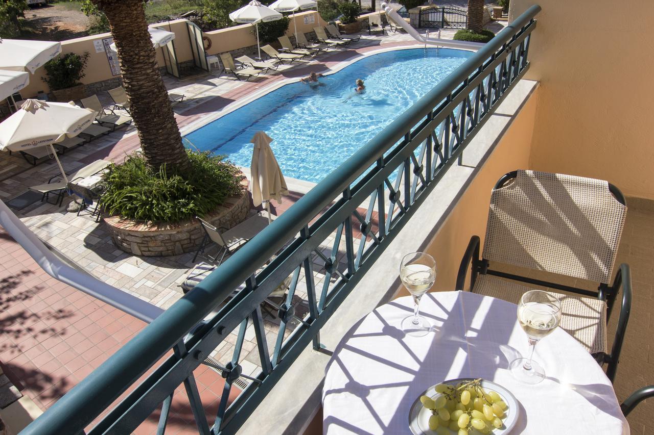Lefktron Hotel Stoupa Bagian luar foto